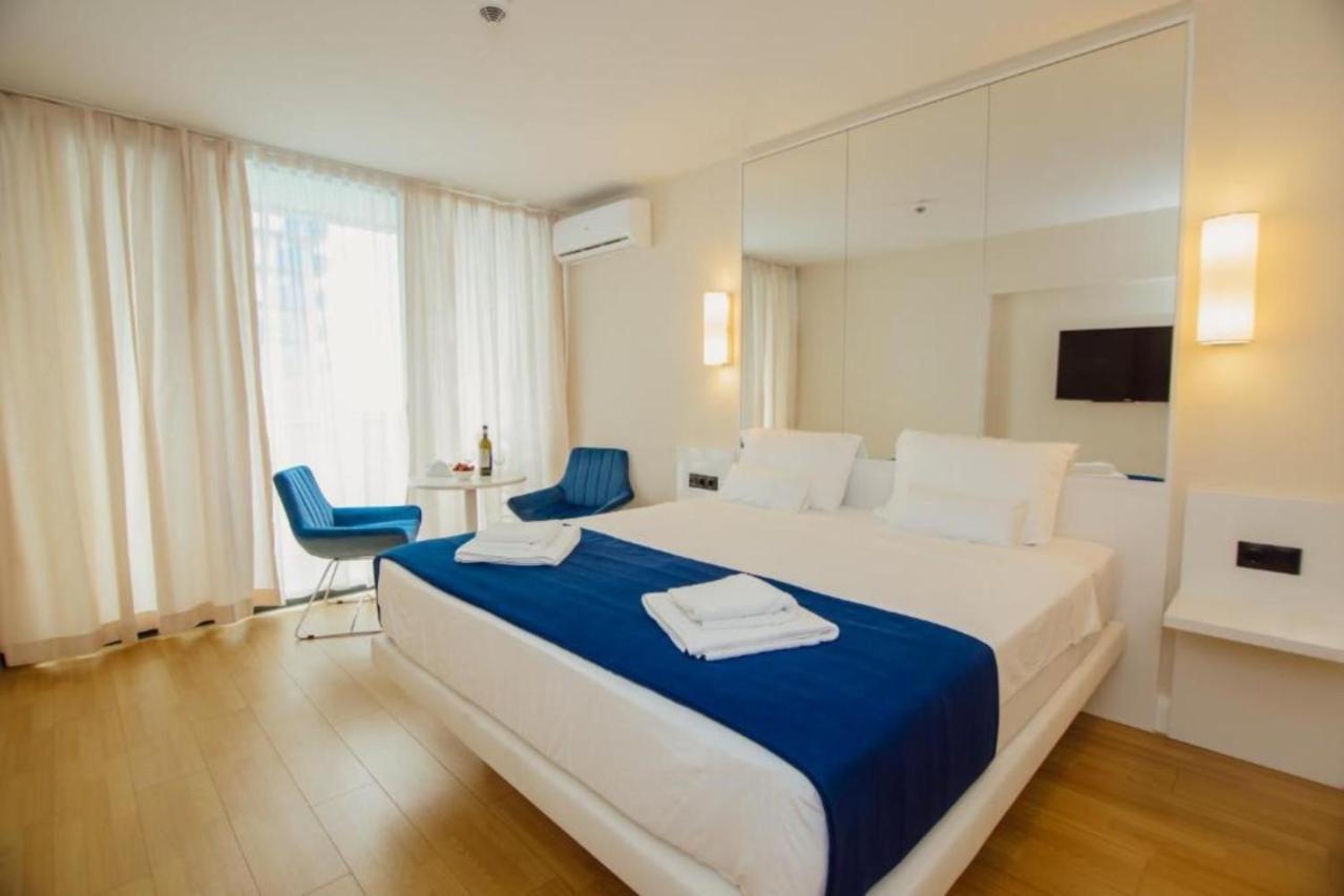 Superior Apartments Orbi City Sea View Batumi Exterior photo