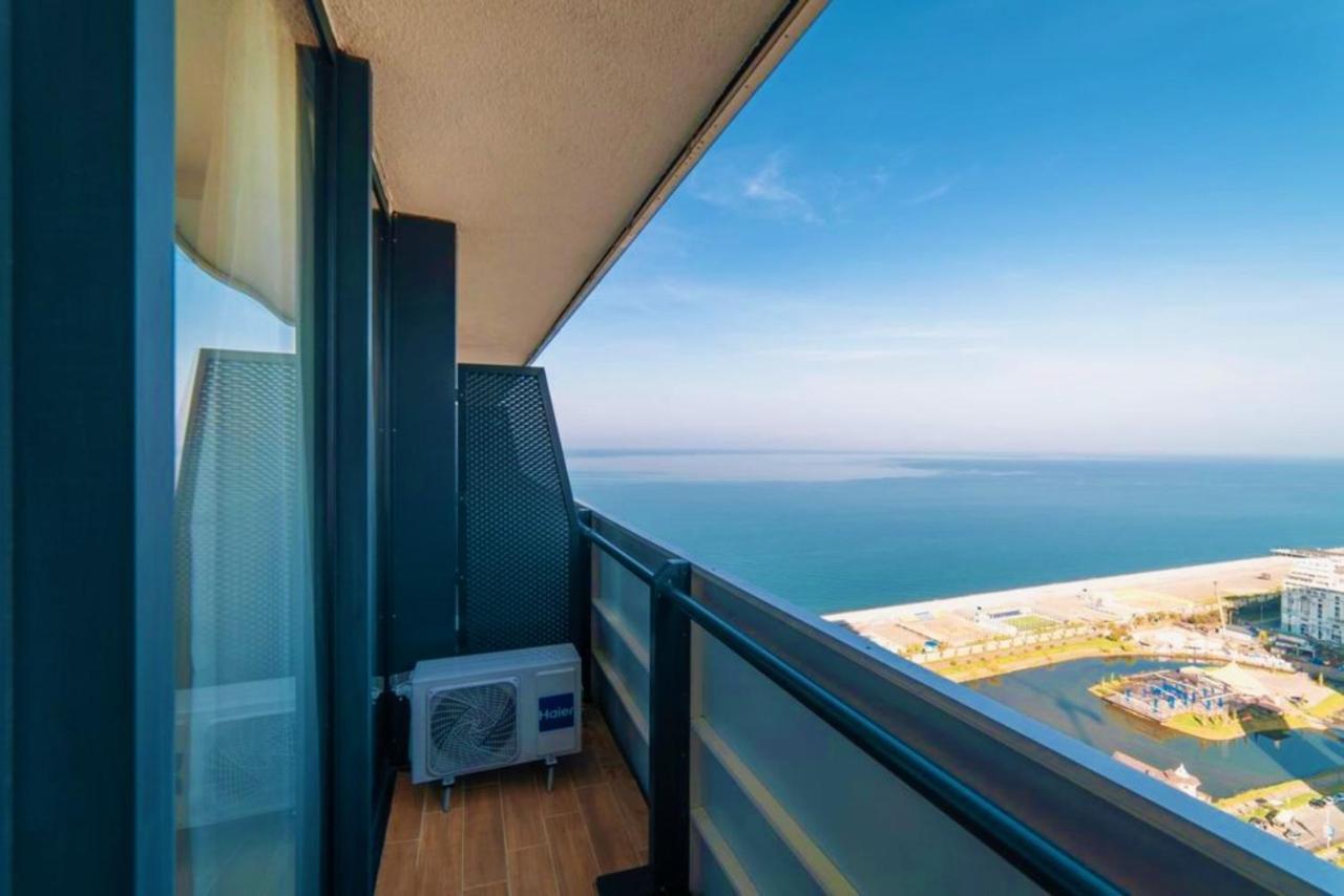 Superior Apartments Orbi City Sea View Batumi Exterior photo