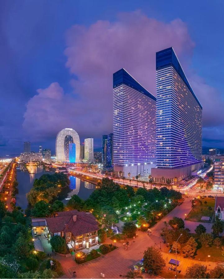 Superior Apartments Orbi City Sea View Batumi Exterior photo